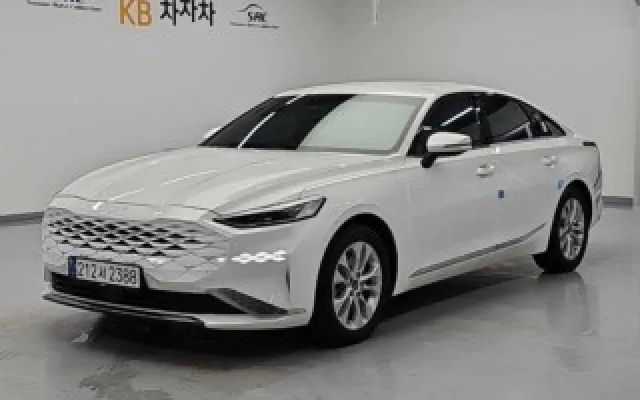더뉴K8하이브리드 중고차 K8 2.5 2WD 매물 사진 8 - 2024/02 47,440km